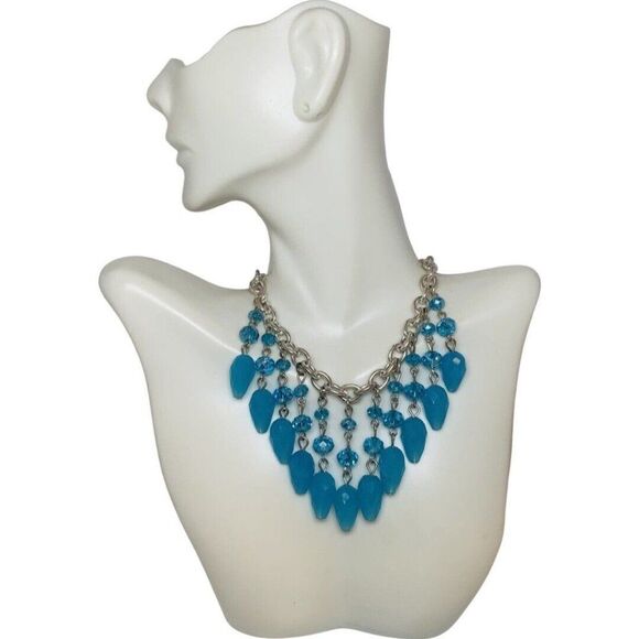 Ice Blue Teardrop Faceted Sparkly Rhinestone Silver Tone Vintage Necklace 18” - Picture 3 of 11